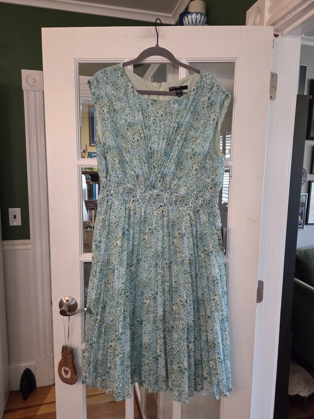 Maggy London Seafoam Floral Midi Dress - Size 16